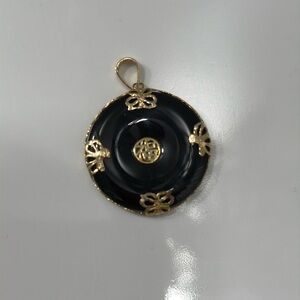 14k yellow gold Chinese black Onyx pendant